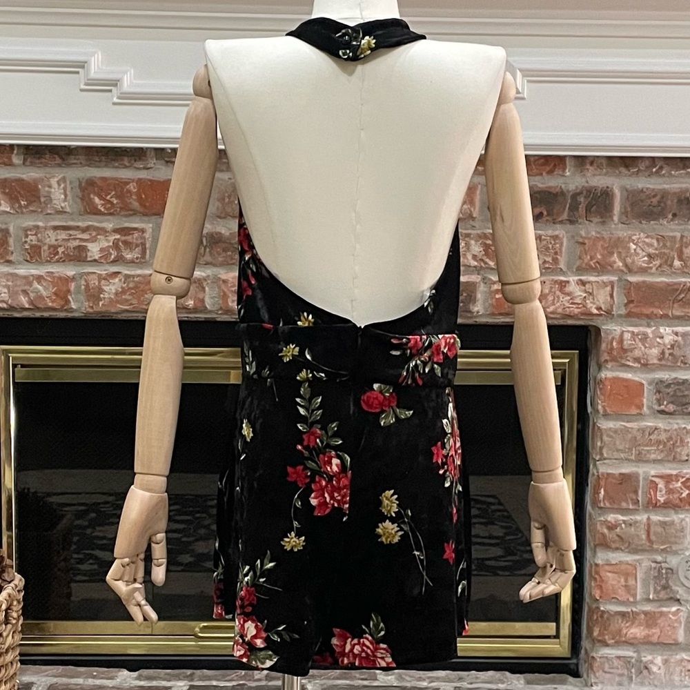 Audrey 3+1 Black Floral Velvet Halter Romper / S / Excellent condition - Picture 12 of 16
